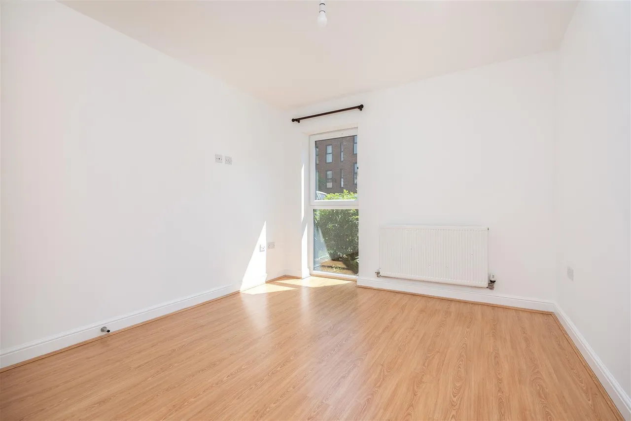 Otter Way, Yiewsley, UB7, photo 8