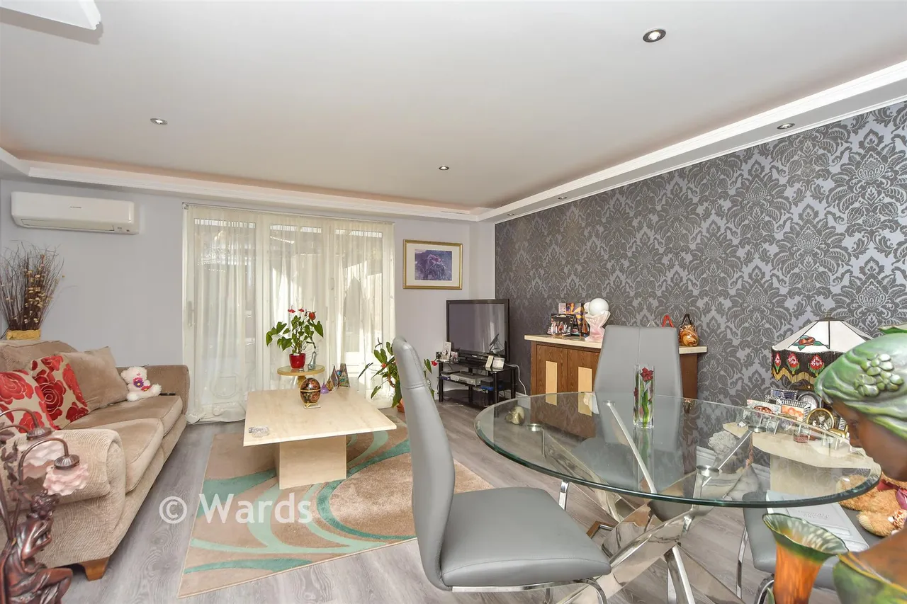 Monarch Drive, Kemsley, ME10, photo 2