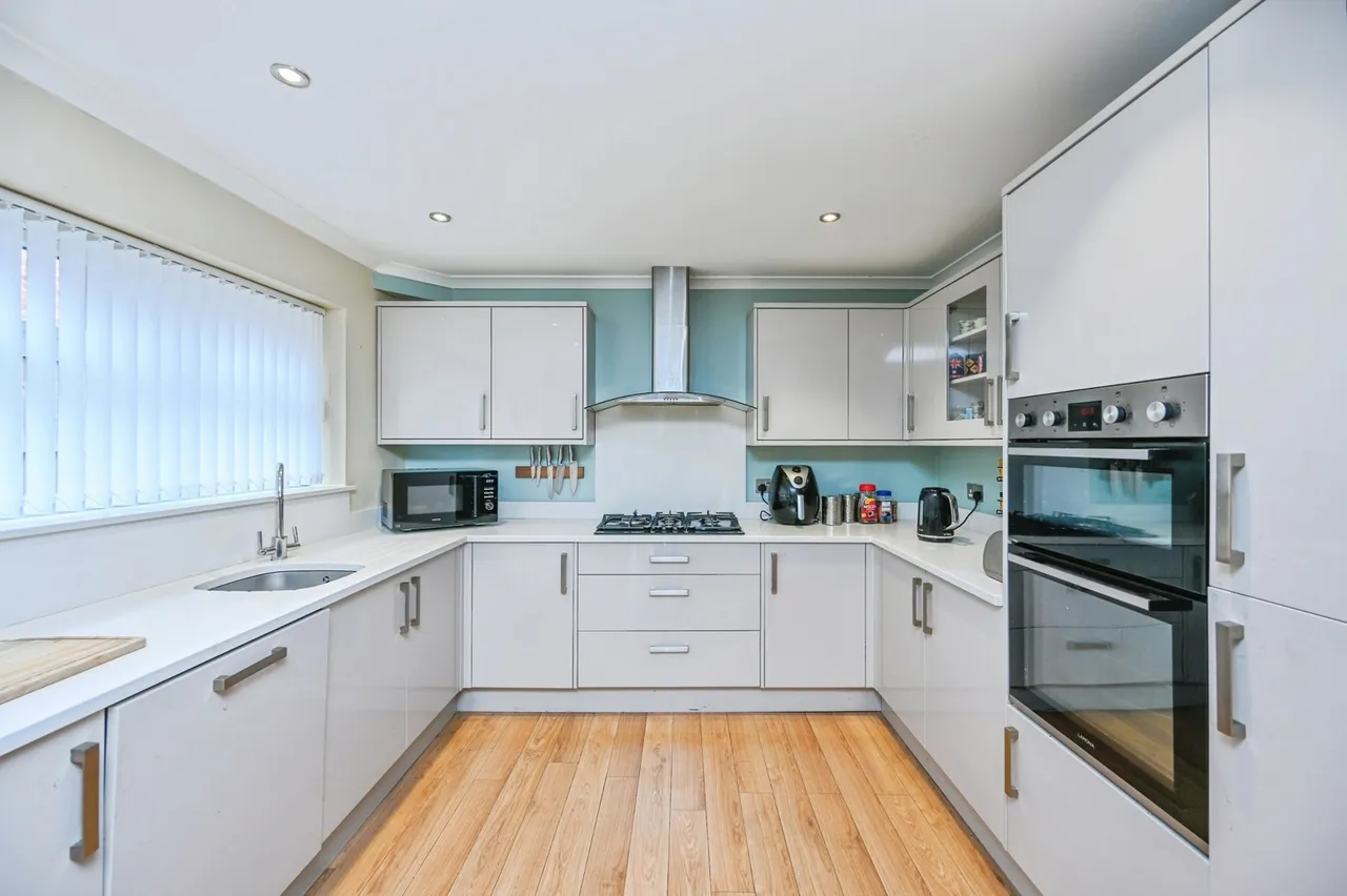 Rowen Court, Liverpool, L17, photo 10