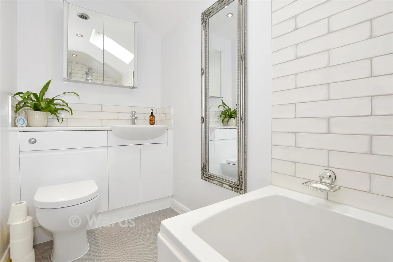 Court Drive, Maidstone, ME16, photo 12