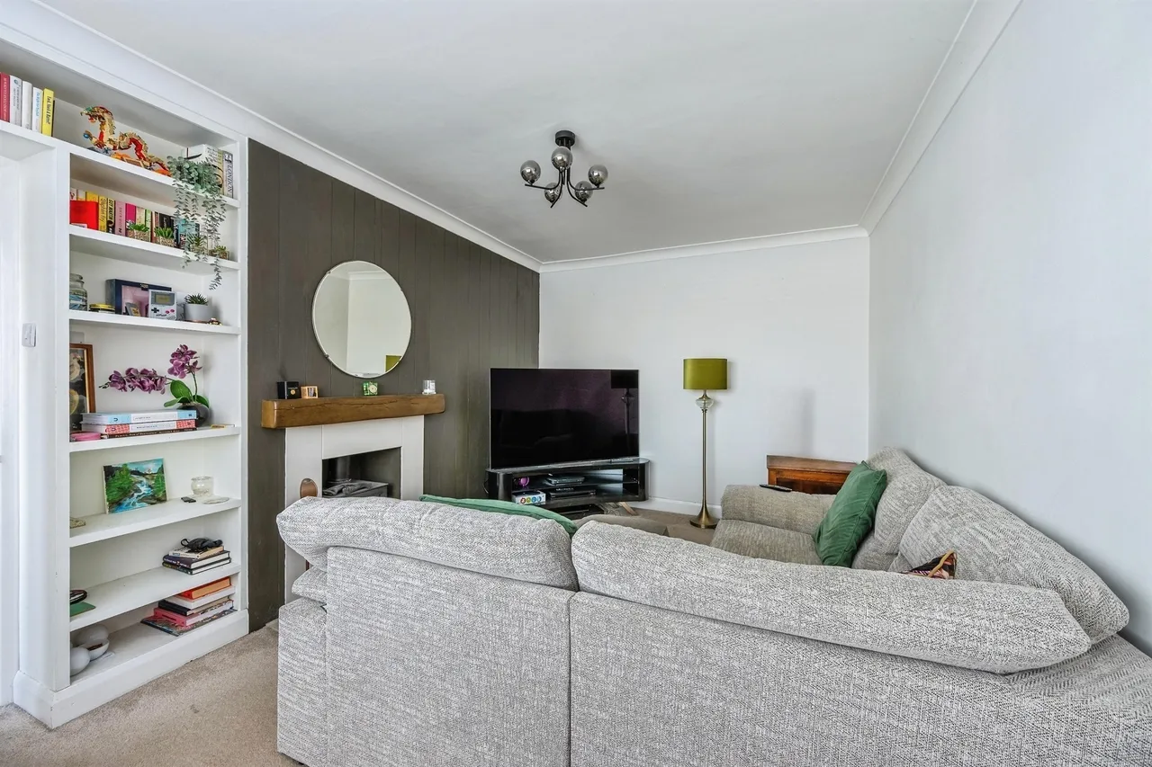 Tellcroft Close, Corsham, photo 6