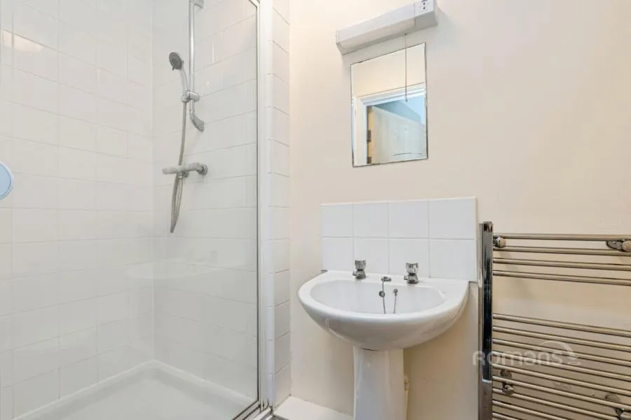 Cromwell Road, Camberley, GU15, photo 5