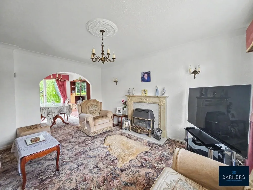 Thorndene Way, Bradford BD4 0SW, photo 4
