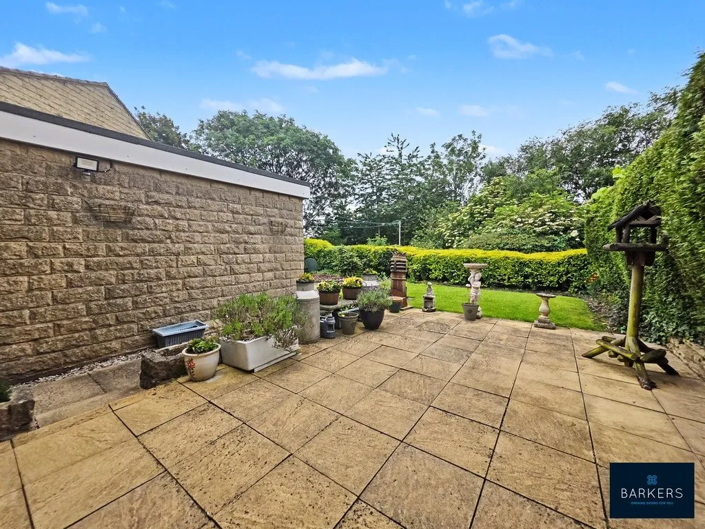 Thorndene Way, Bradford BD4 0SW, photo 14