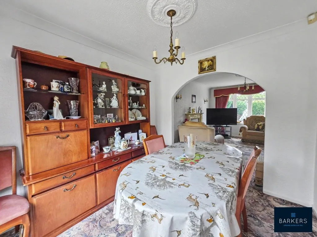 Thorndene Way, Bradford BD4 0SW, photo 6