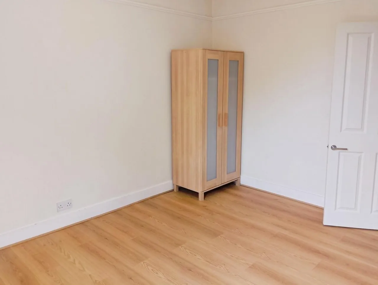 Clarendon Road, Ashford, TW15, photo 6