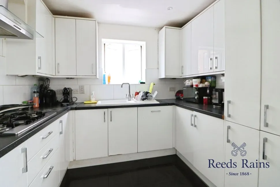 Copthorne Avenue, Ilford, IG6, photo 5