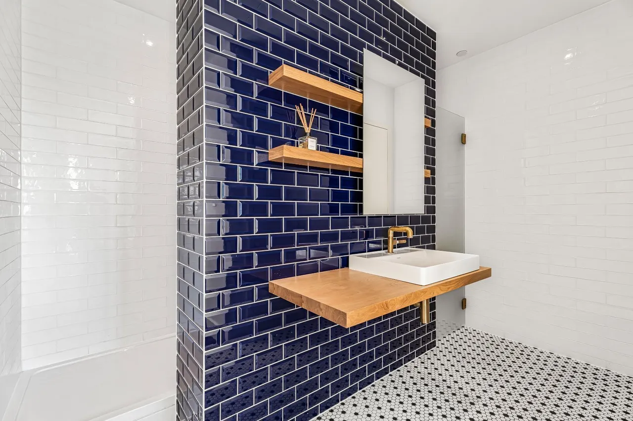 Orchard Place, London, E14, photo 8