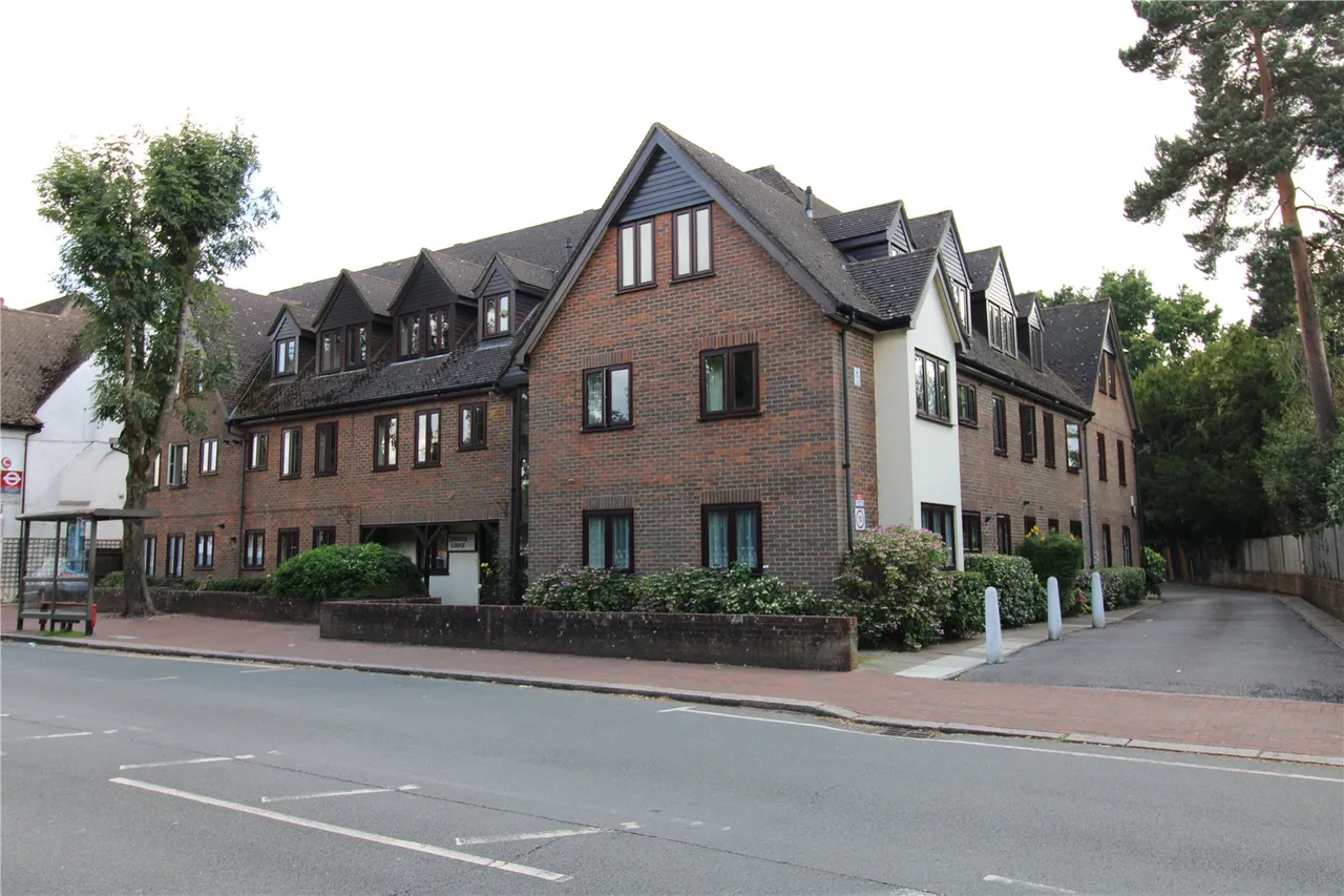 1 bed flat for sale, Coulsdon Road, Coulsdon, CR5