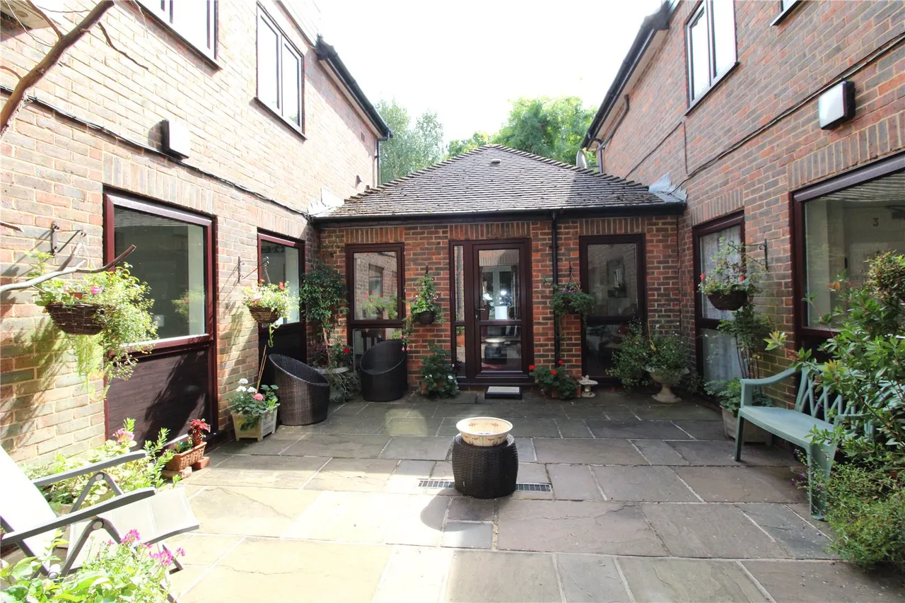 Coulsdon Road, Coulsdon, CR5, photo 6
