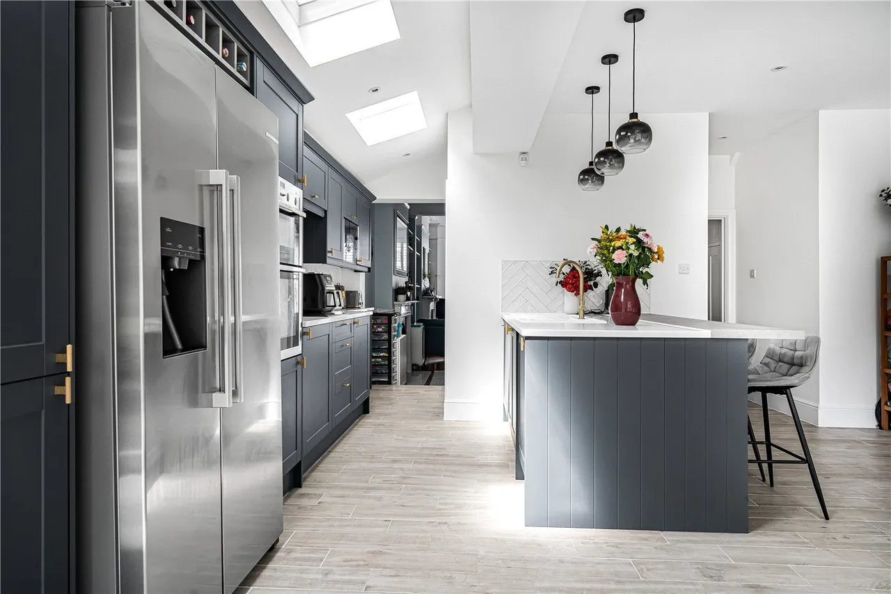 Ferrestone Road, London, N8, photo 9