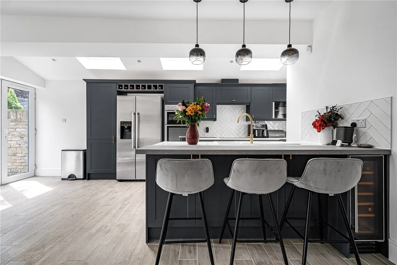 Ferrestone Road, London, N8, photo 7