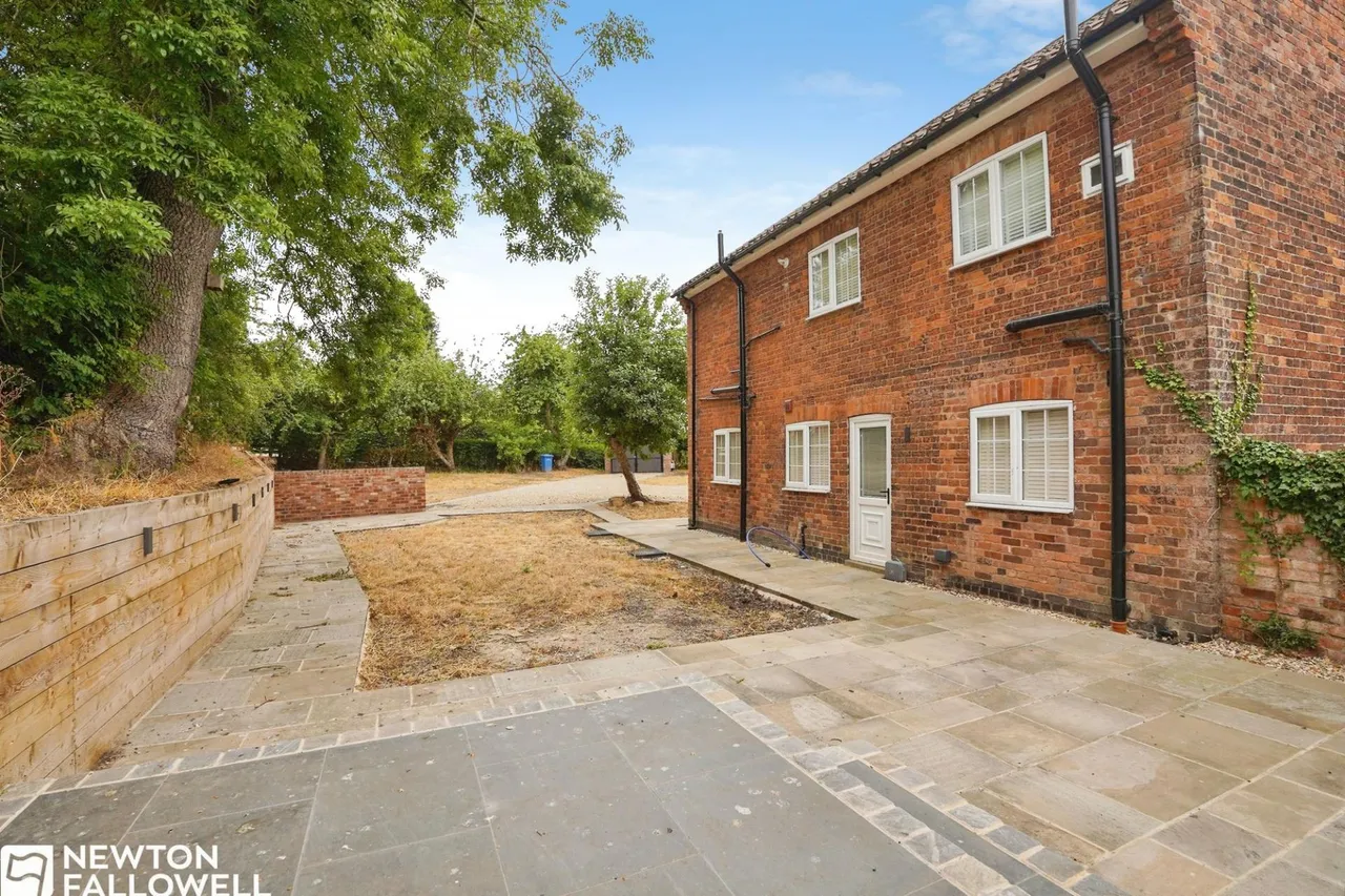Bolham Lane, Retford, DN22, photo 2