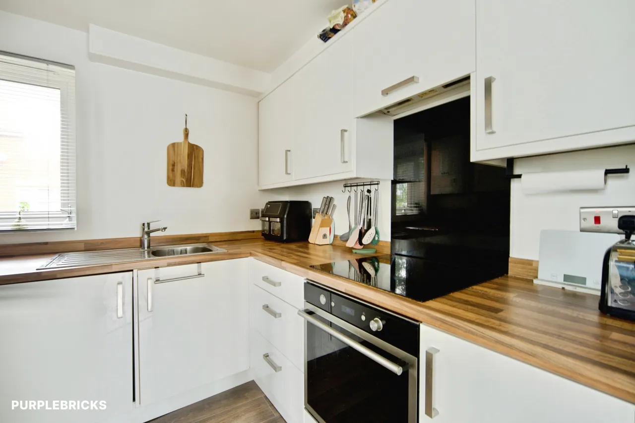Lupin Close, Romford, RM7, photo 8