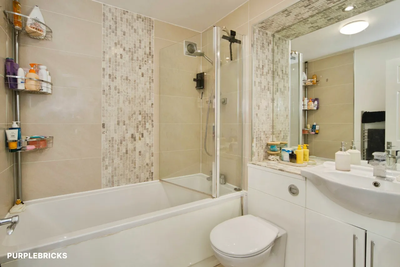 Lupin Close, Romford, RM7, photo 11