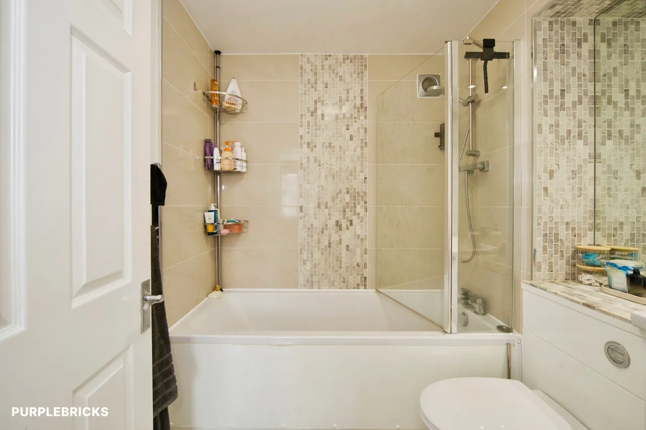 Lupin Close, Romford, RM7, photo 12