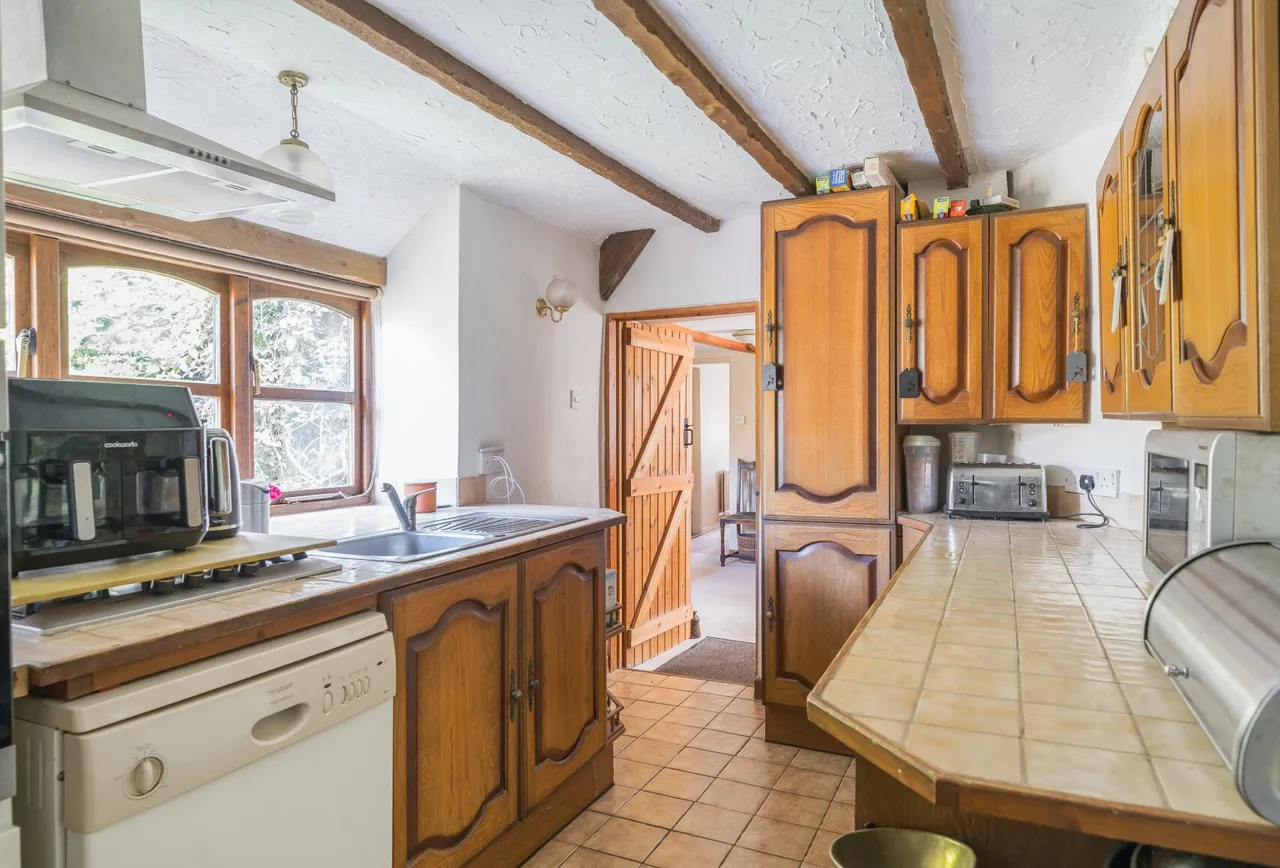 Watleys End Road, Winterbourne, BS36 1QQ, photo 3