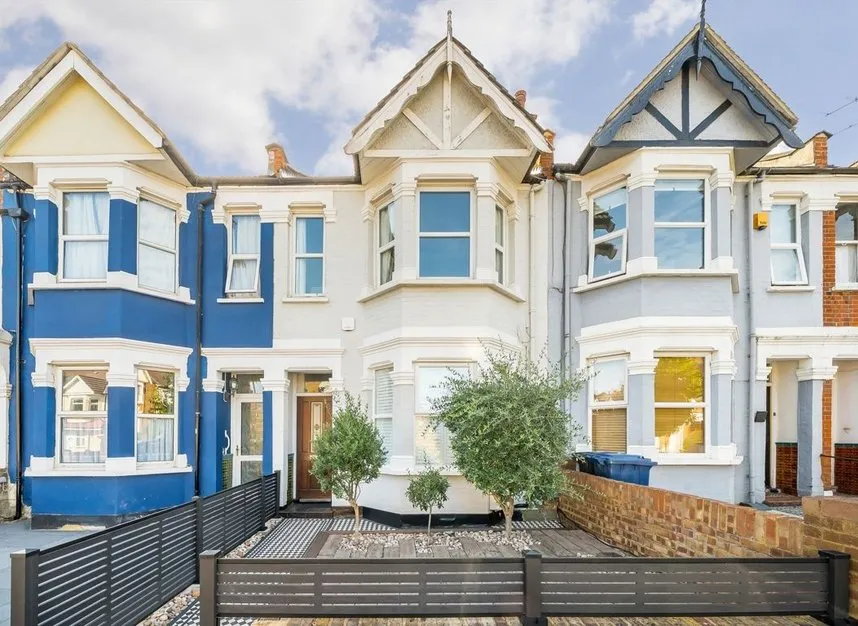 2 bed flat for sale — Regina Road, West Ealing, W13