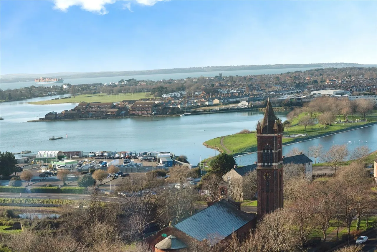 Harbour Tower, Trinity Green, PO12, photo 21