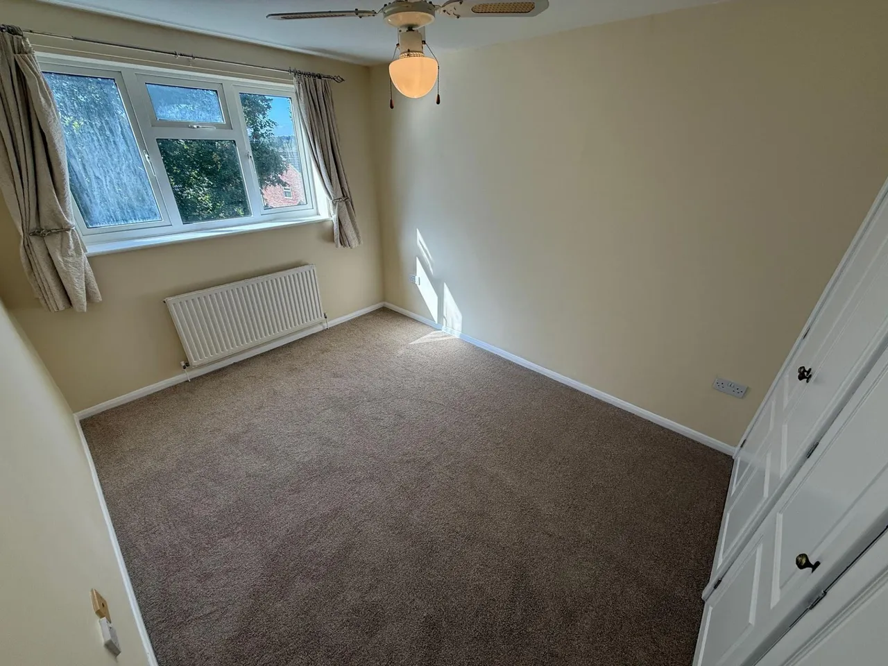 Bank Street, Castle Gresley, DE11, photo 8