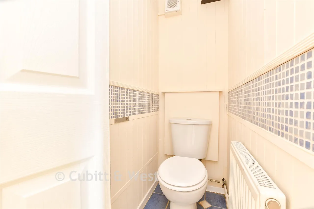 Basinghall Gardens, South Sutton, SM2, photo 12