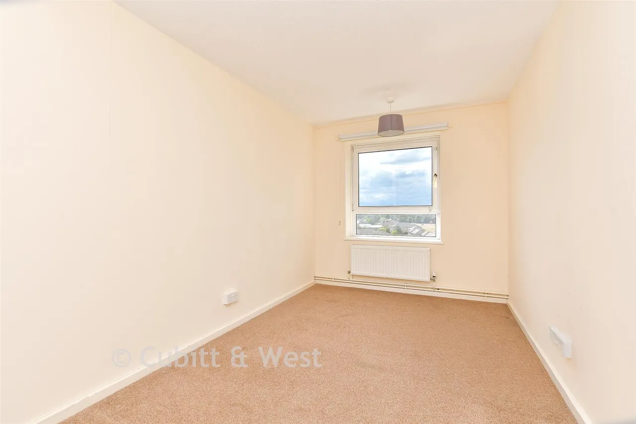 Basinghall Gardens, South Sutton, SM2, photo 9