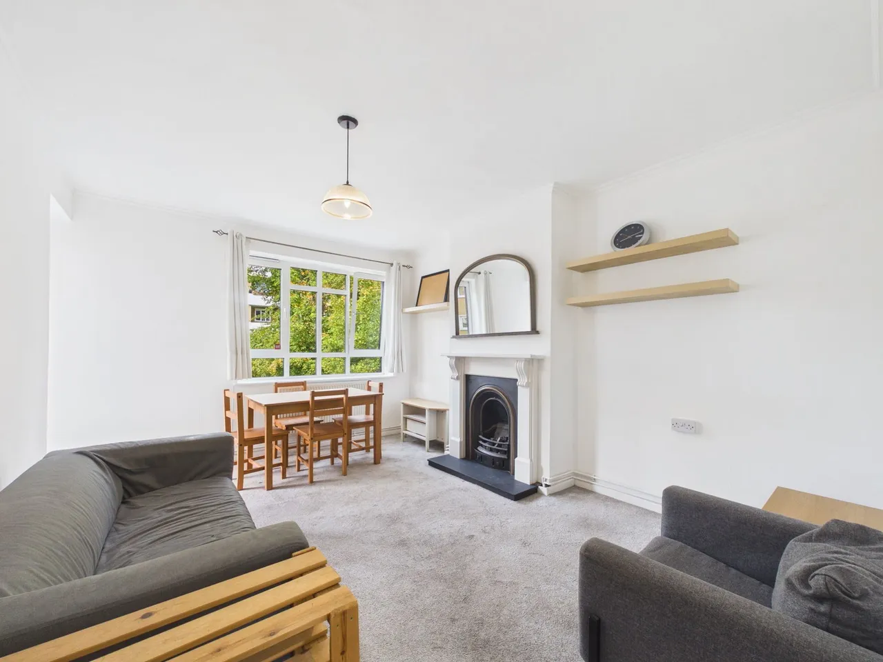 3 bed flat for sale, Weir Road, Balham, SW12