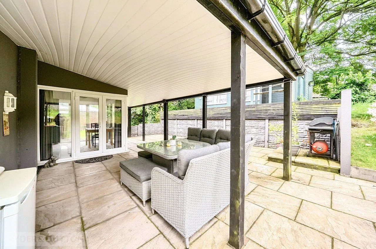 Romsey Avenue, Middleton, M24, photo 18