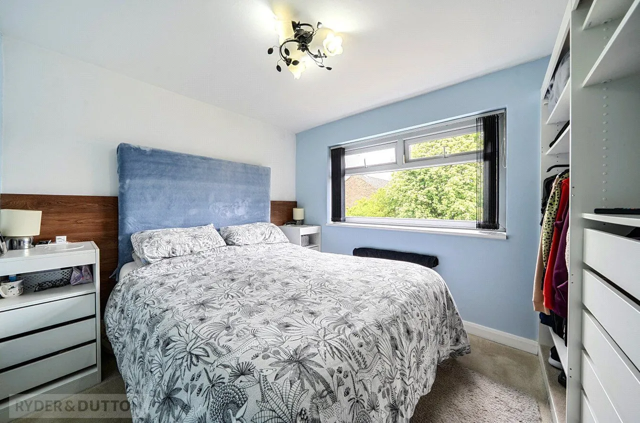 Romsey Avenue, Middleton, M24, photo 14