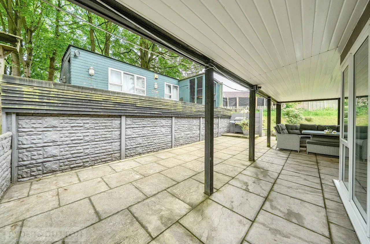 Romsey Avenue, Middleton, M24, photo 20