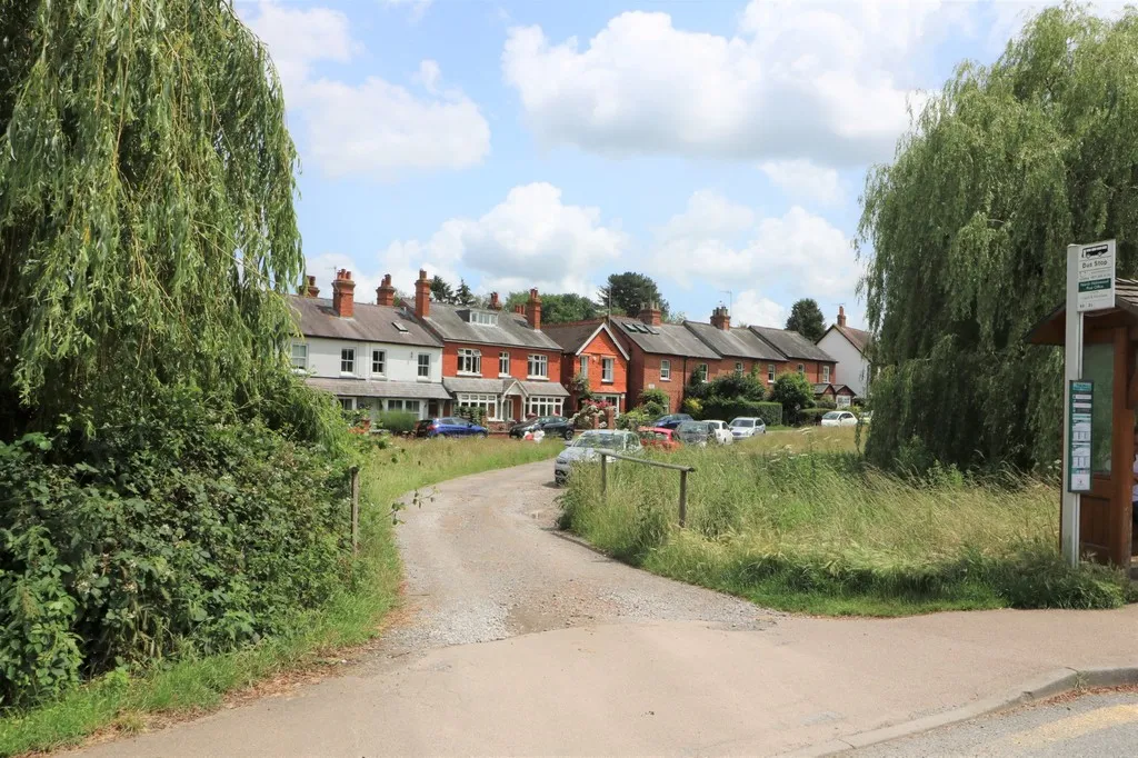 Willow Green, North Holmwood, RH5, photo 7