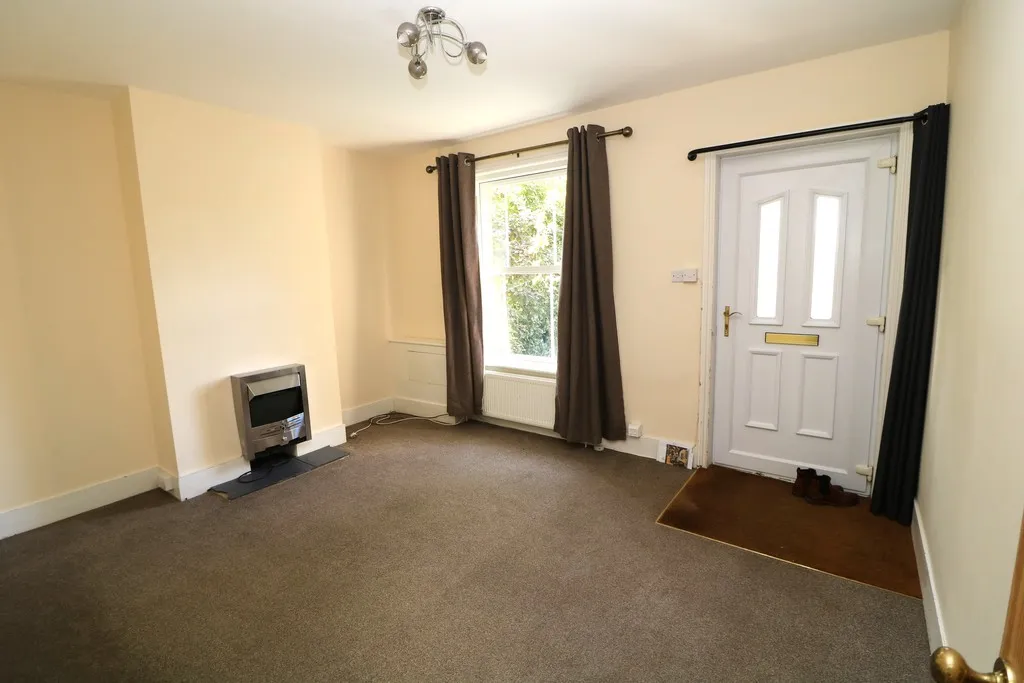 Willow Green, North Holmwood, RH5, photo 3