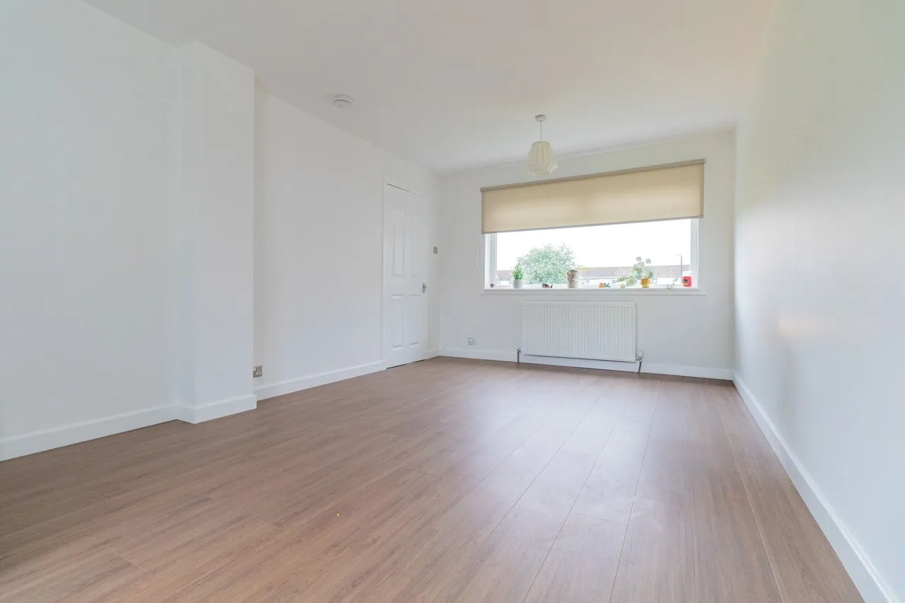 Restondene, St. Andrews Way, Deans, Livingston, photo 4