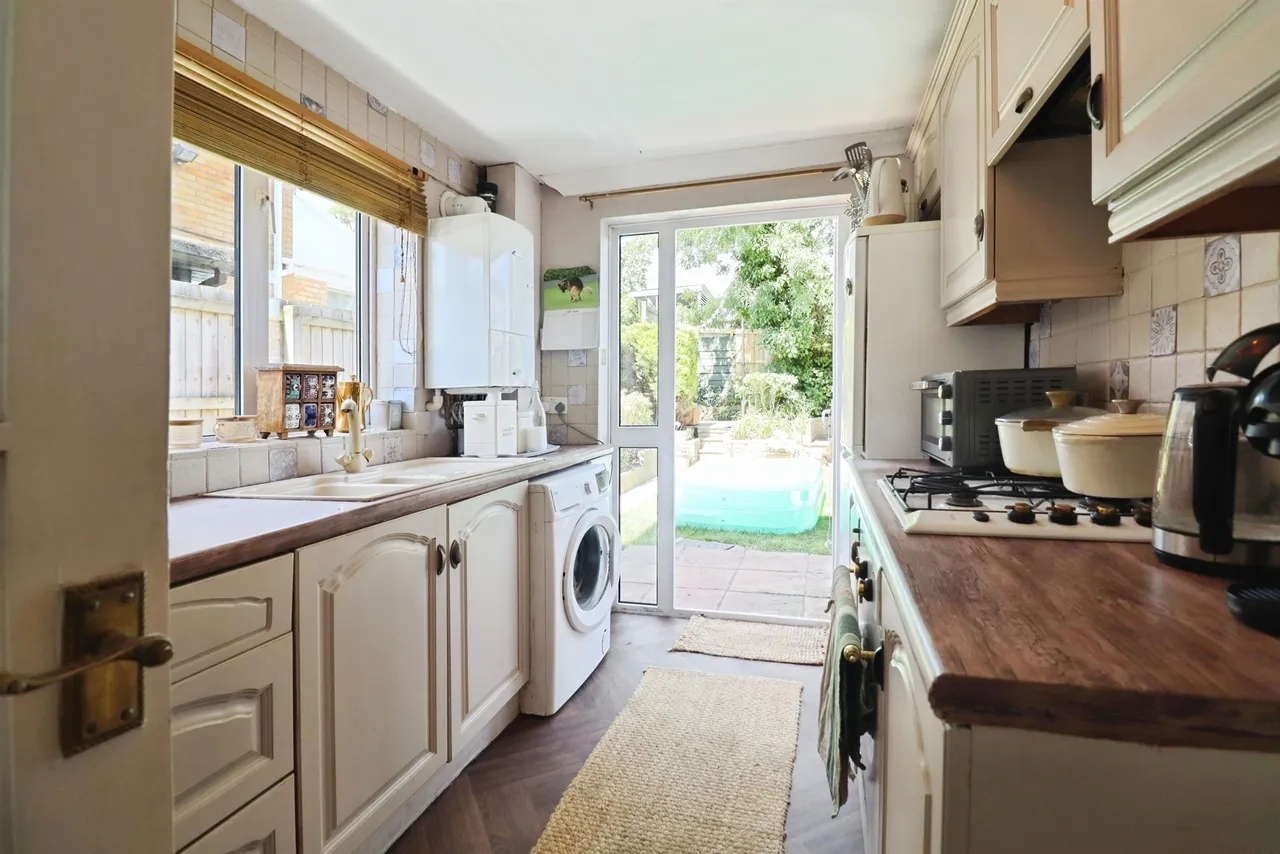 Powys Drive, Dinas Powys, CF64, photo 17