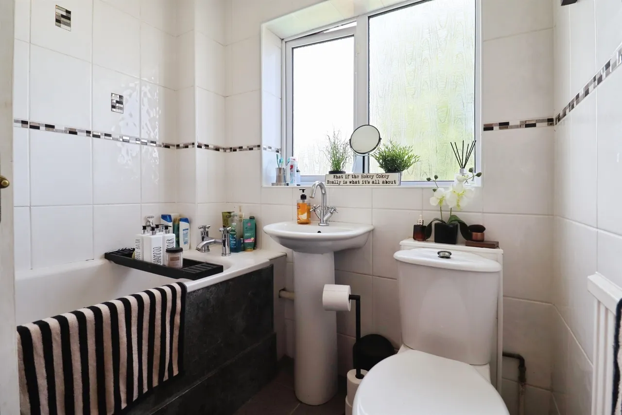 Powys Drive, Dinas Powys, CF64, photo 7