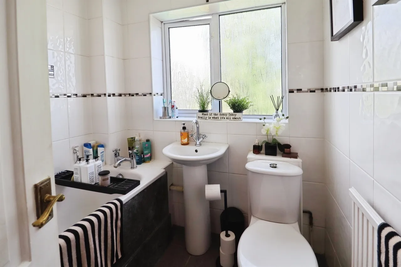 Powys Drive, Dinas Powys, CF64, photo 18