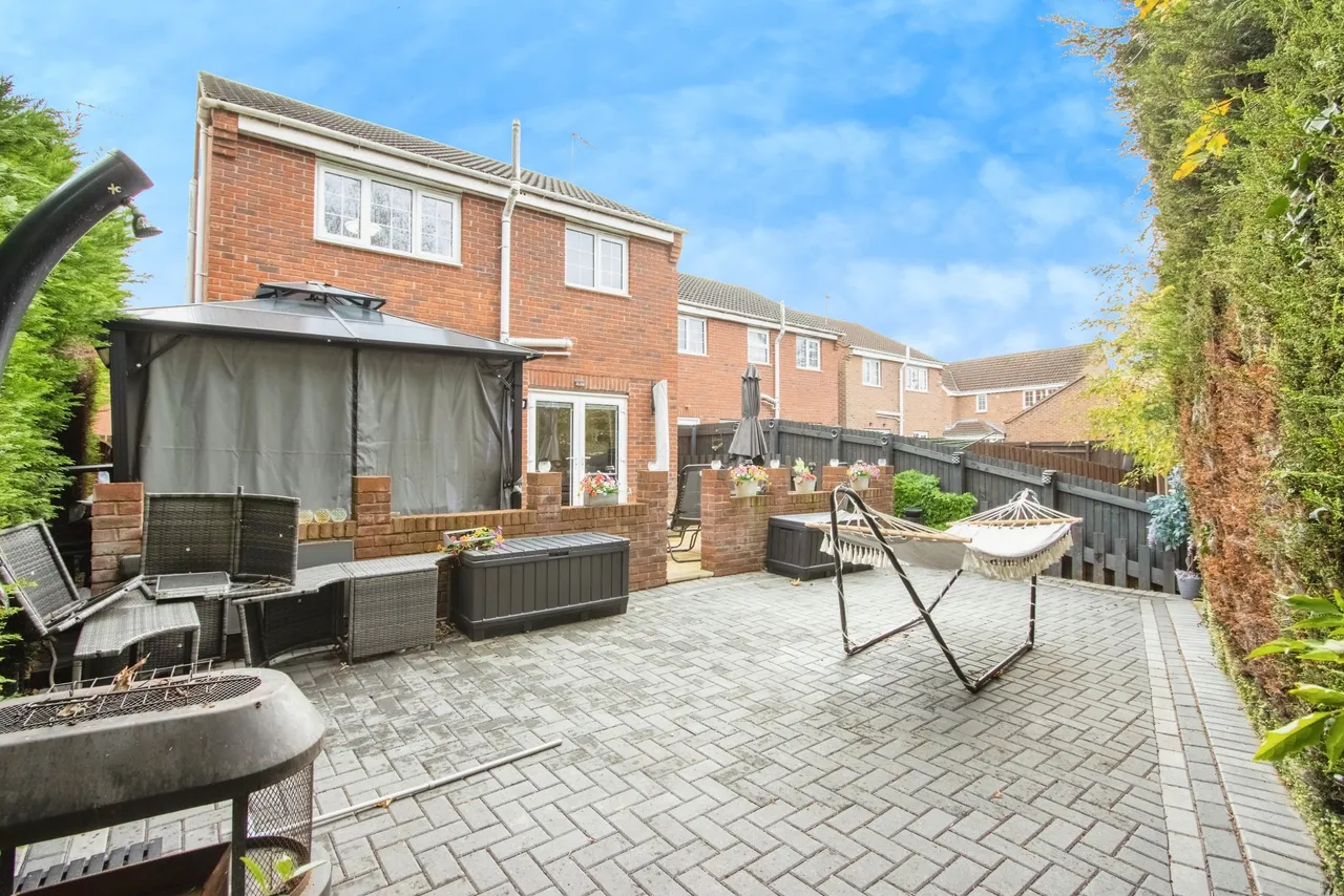 Lakeside Court, Normanton, WF6, photo 15