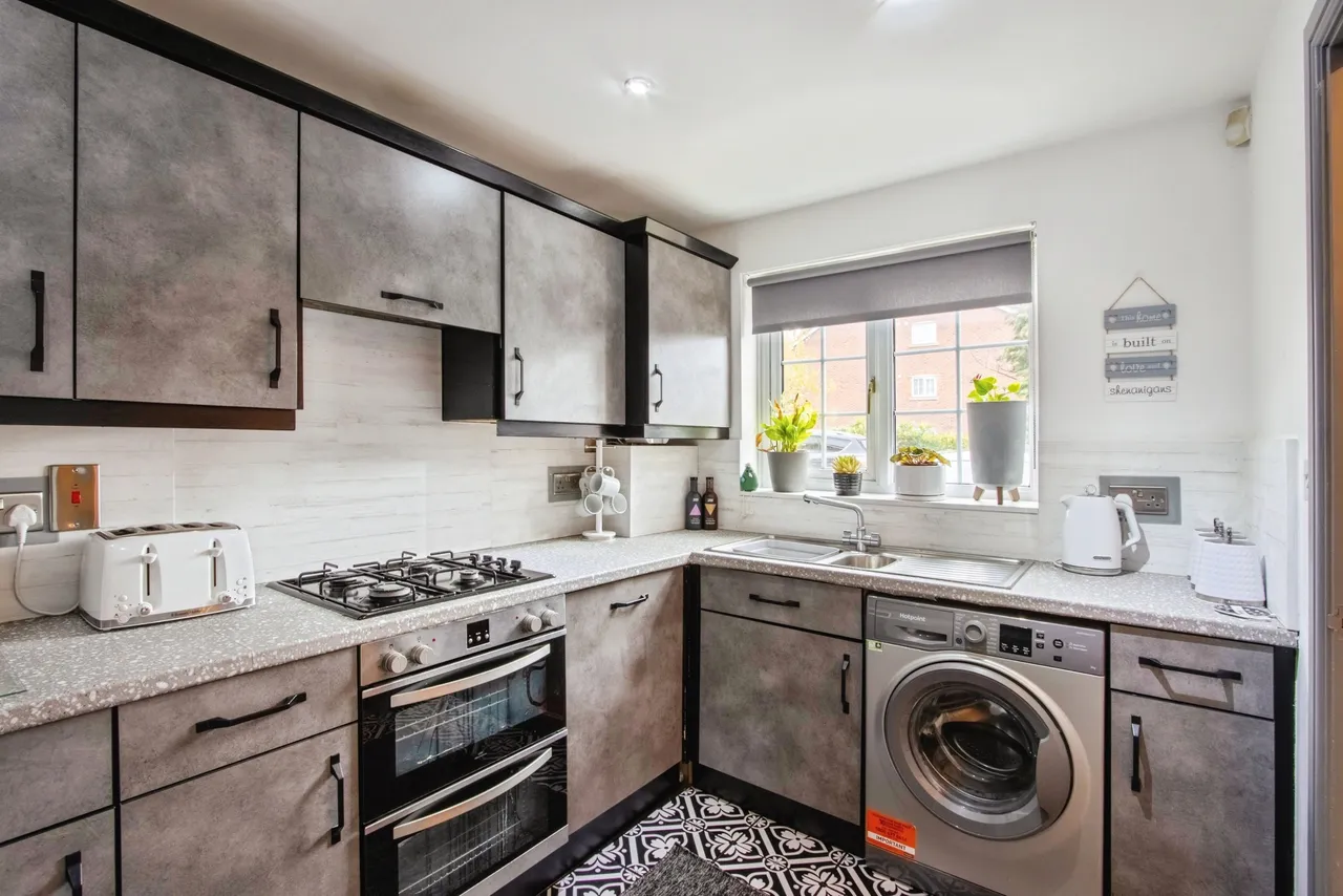 Lakeside Court, Normanton, WF6, photo 2