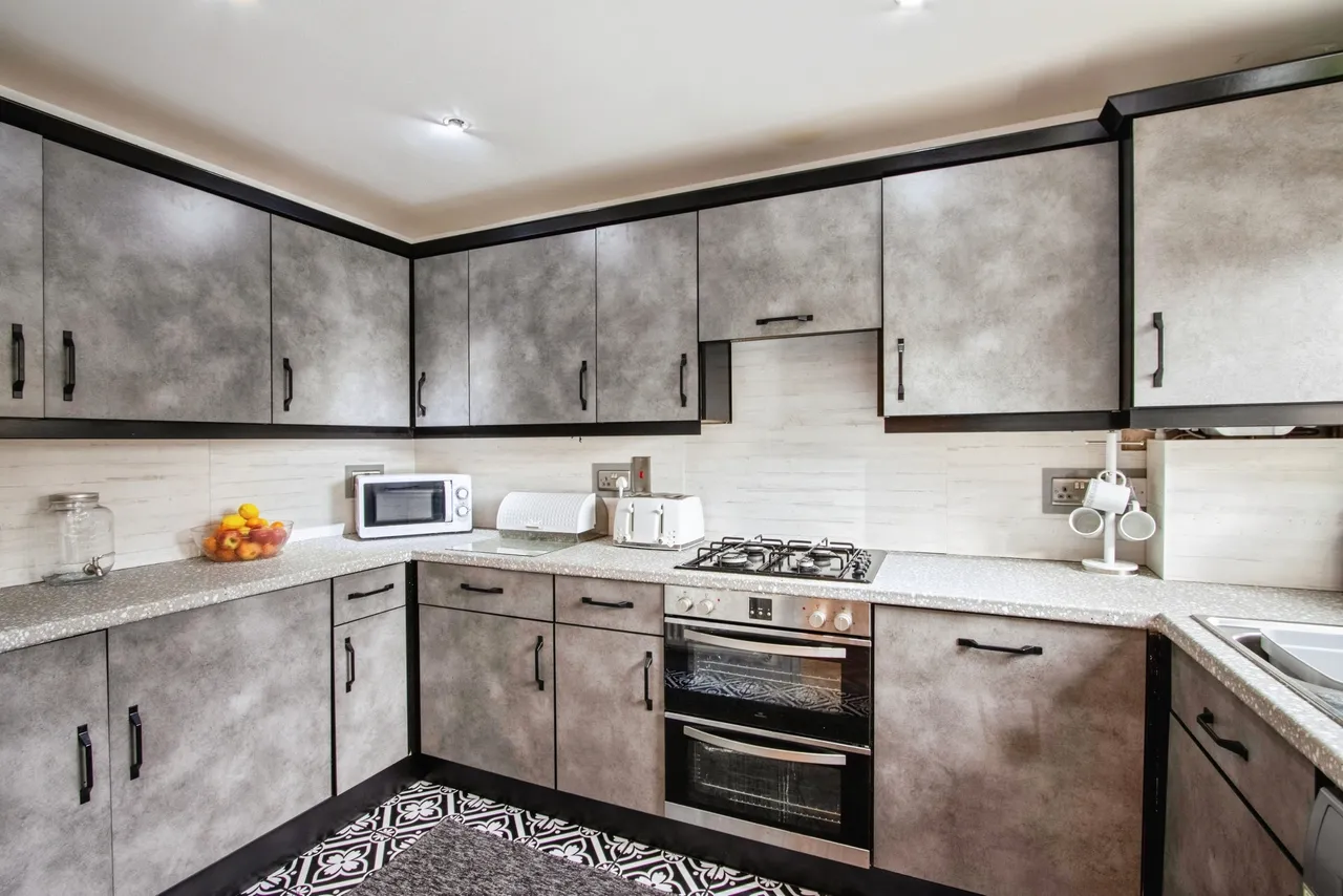 Lakeside Court, Normanton, WF6, photo 3
