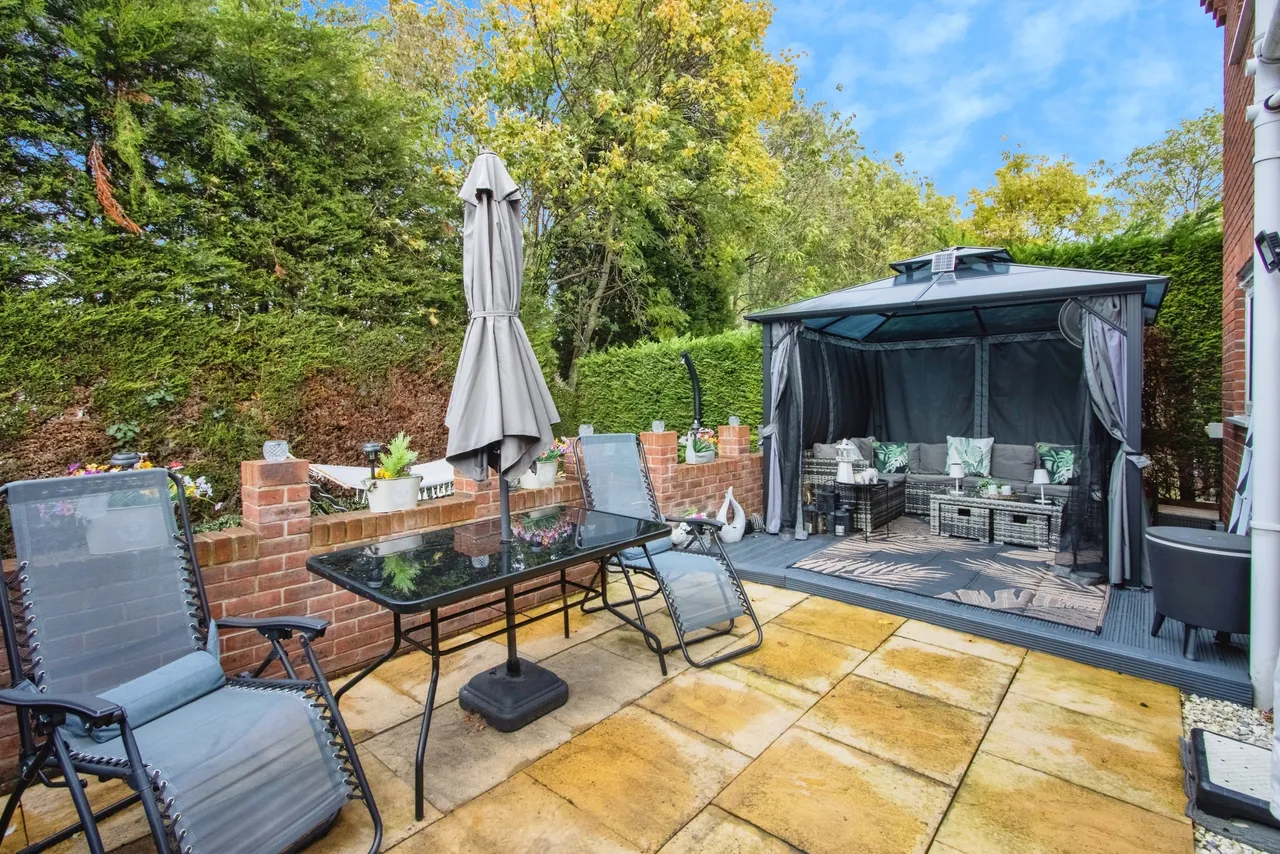 Lakeside Court, Normanton, WF6, photo 16