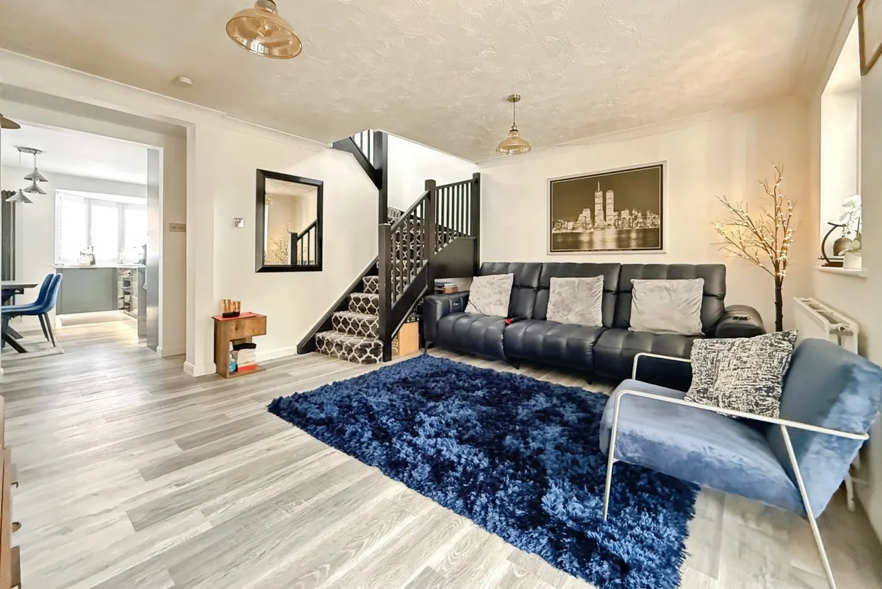 Long Beech Drive, Farnborough, Hampshire, GU14 0PR, photo 15