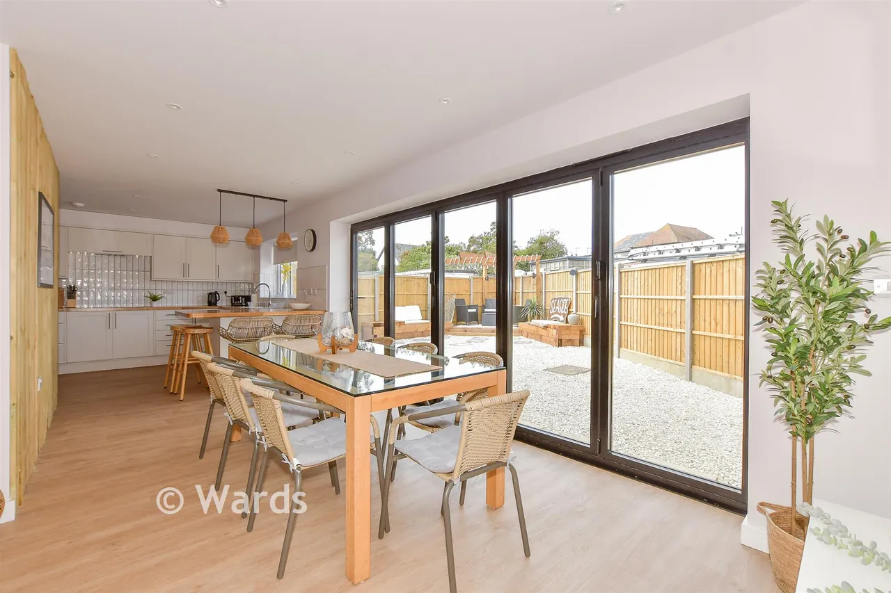 St. Swithin's Road, Whitstable, CT5, photo 4