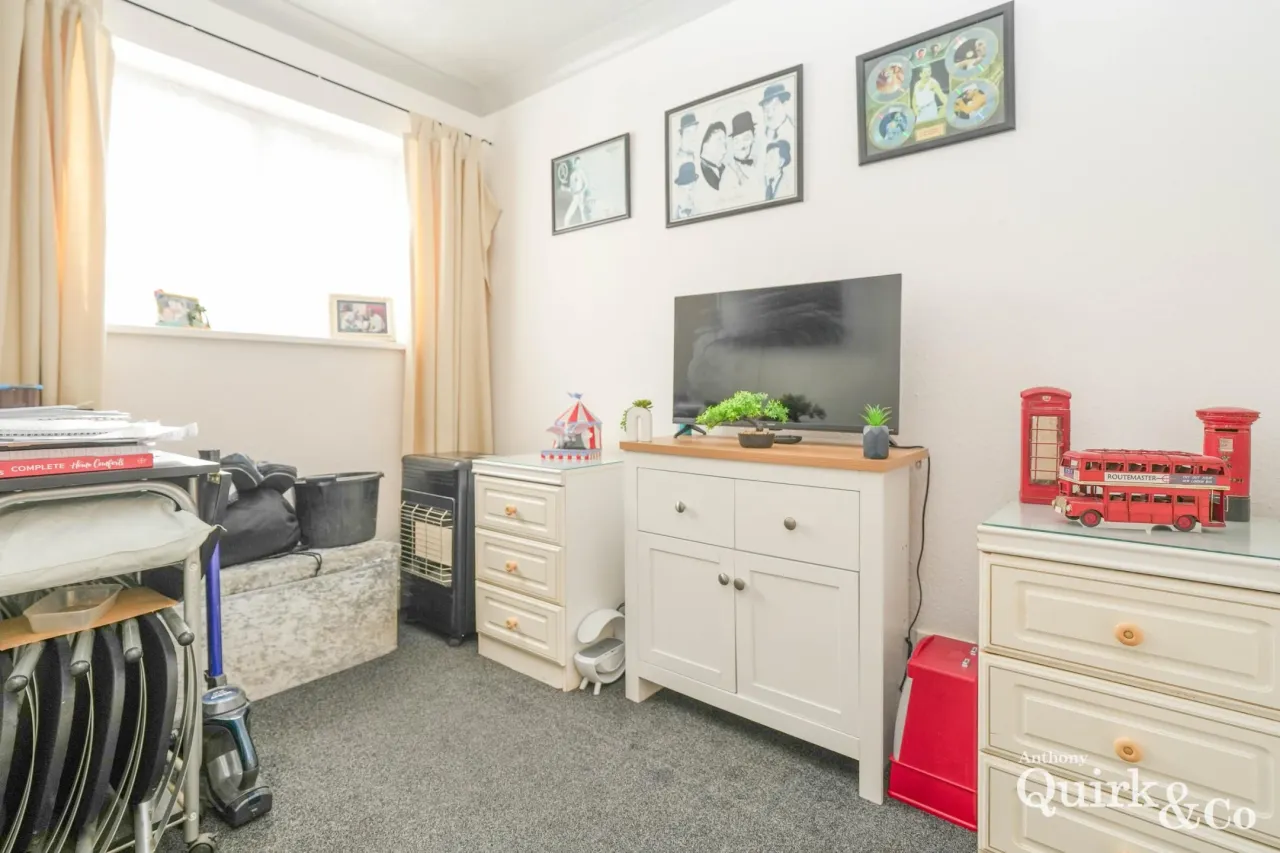 Miltsin Avenue, Canvey Island, SS8, photo 7