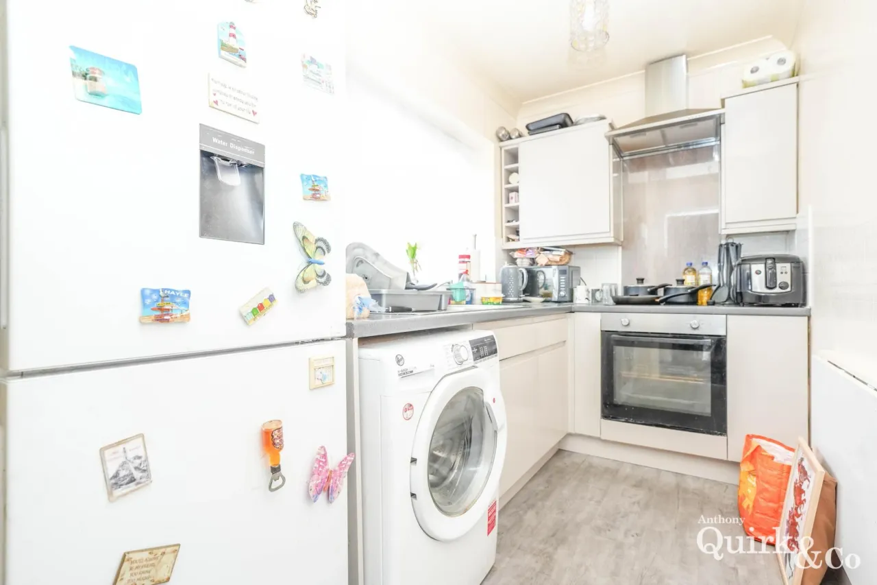 Miltsin Avenue, Canvey Island, SS8, photo 4