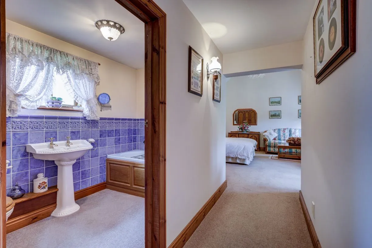 Shonks Mill Road, Navestock, RM4, photo 26