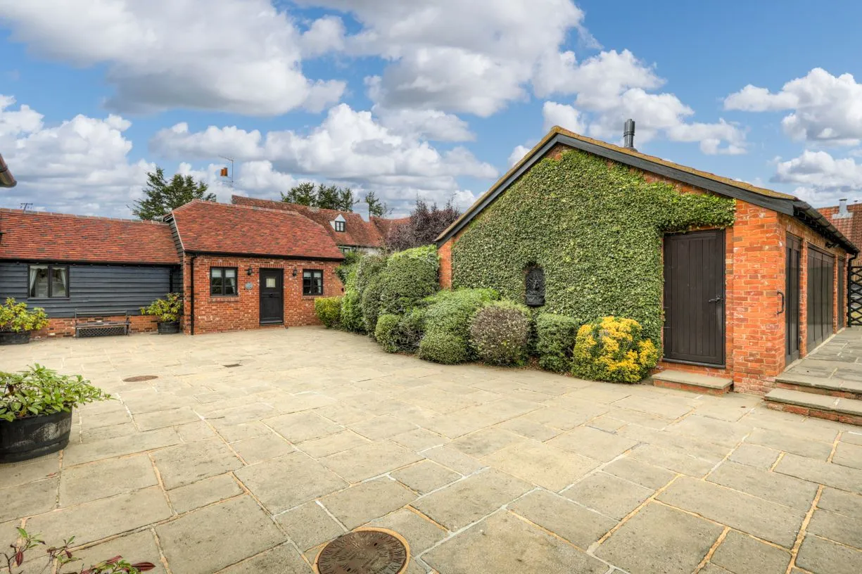 Shonks Mill Road, Navestock, RM4, photo 9