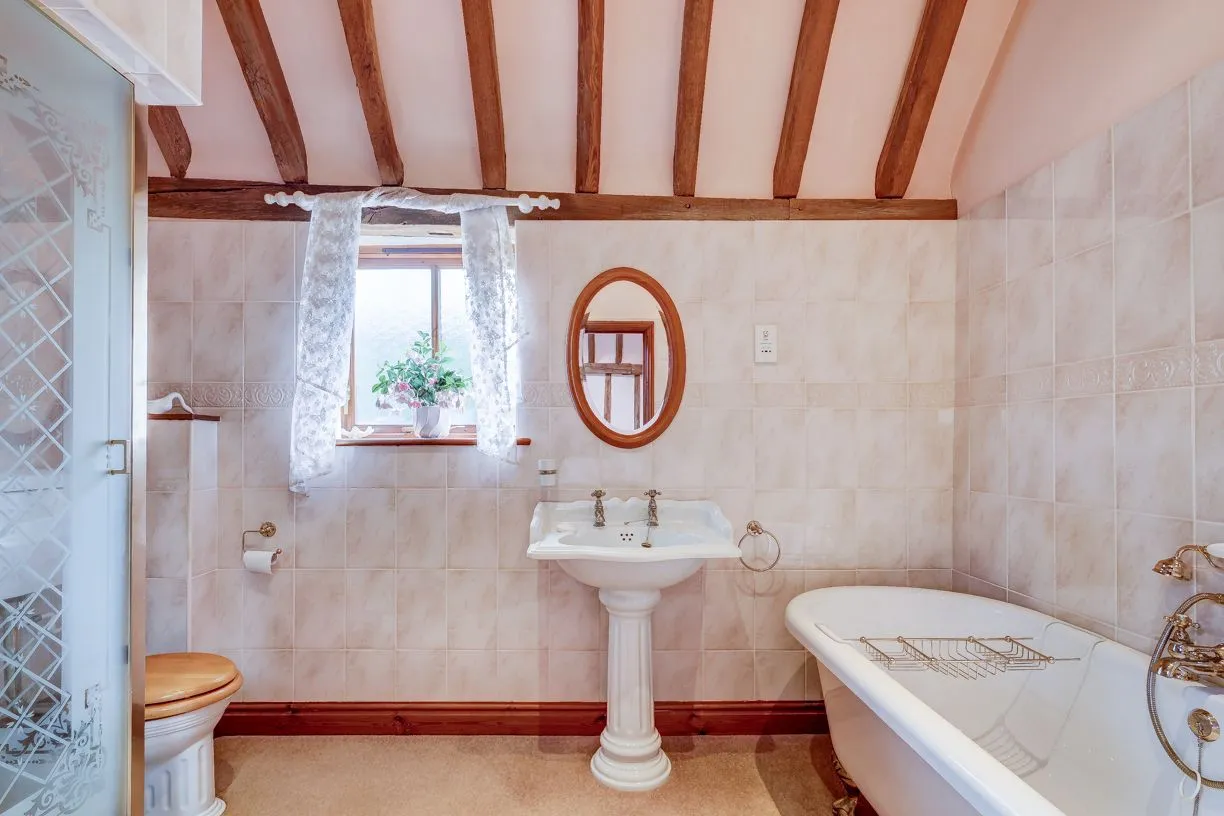Shonks Mill Road, Navestock, RM4, photo 38