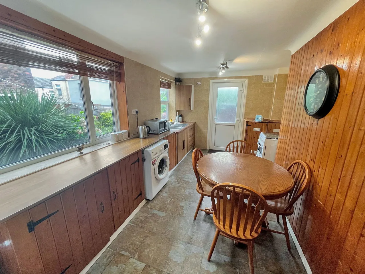 Cecil Road, Prenton, CH42, photo 6