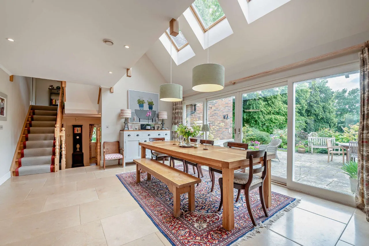 Penton Mewsey, Andover, Hampshire, SP11 0RE, photo 5
