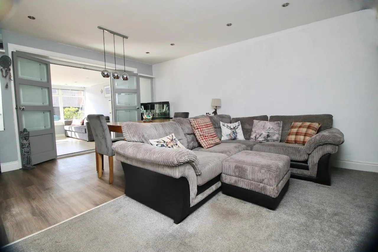 Hornbeam Road, Cumbernauld, G67 3NF, photo 3